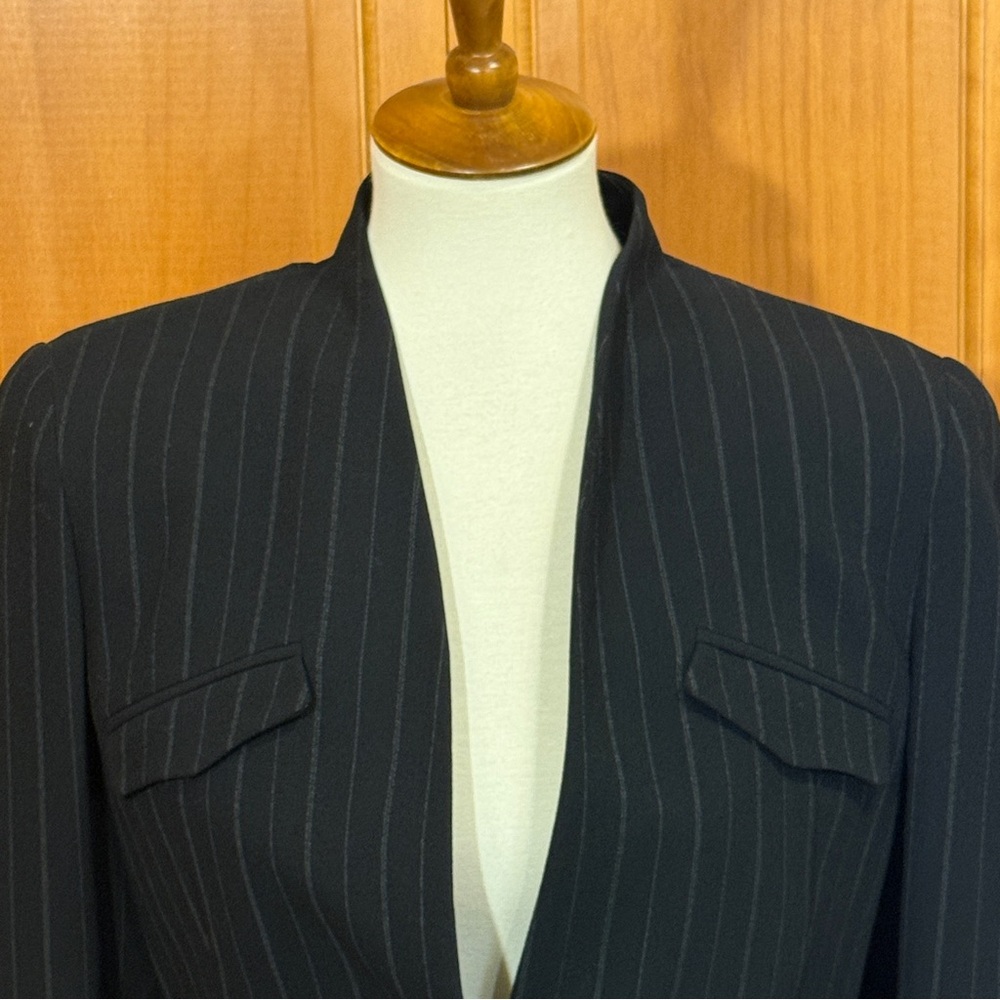 Jil Sander Black Pinstripe Single-Button Jacket - Picture 2 of 13